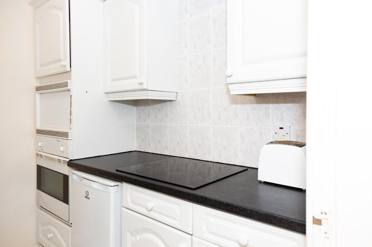 Alexander Apartments Newcastle Bagian luar foto