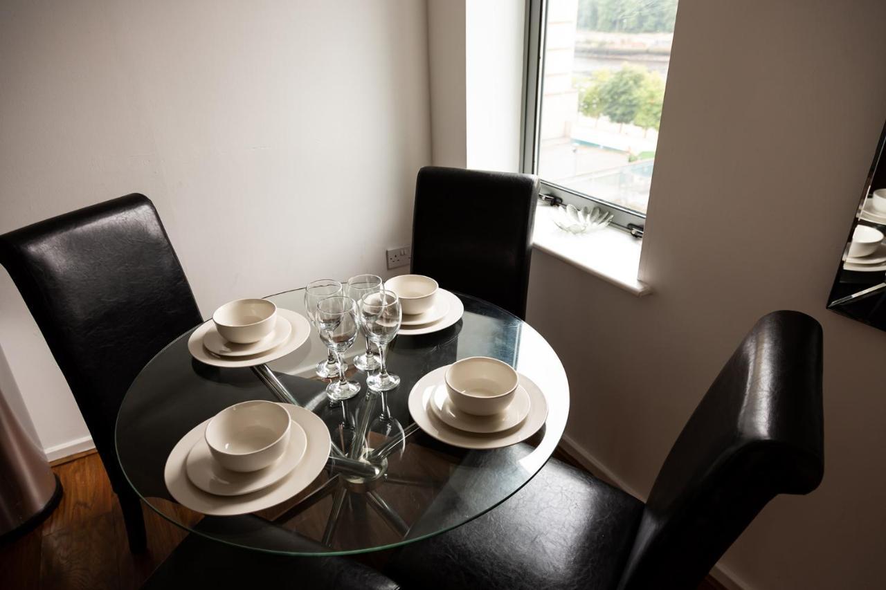 Alexander Apartments Newcastle Bagian luar foto