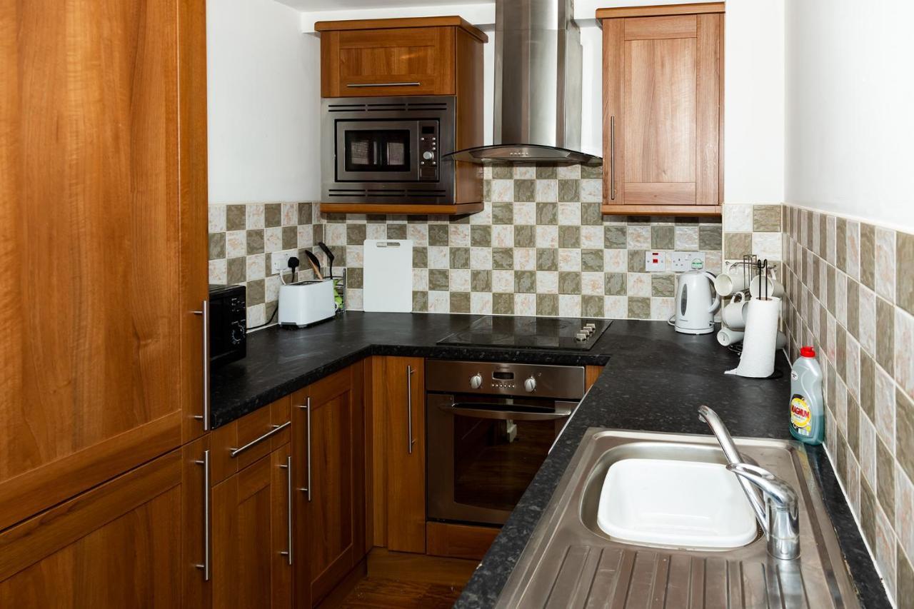 Alexander Apartments Newcastle Bagian luar foto
