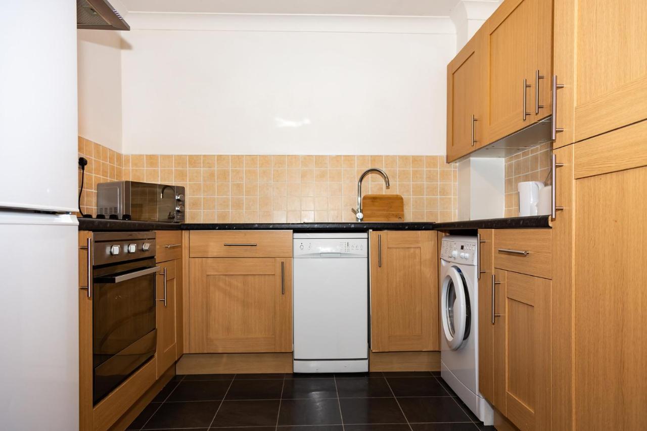 Alexander Apartments Newcastle Bagian luar foto