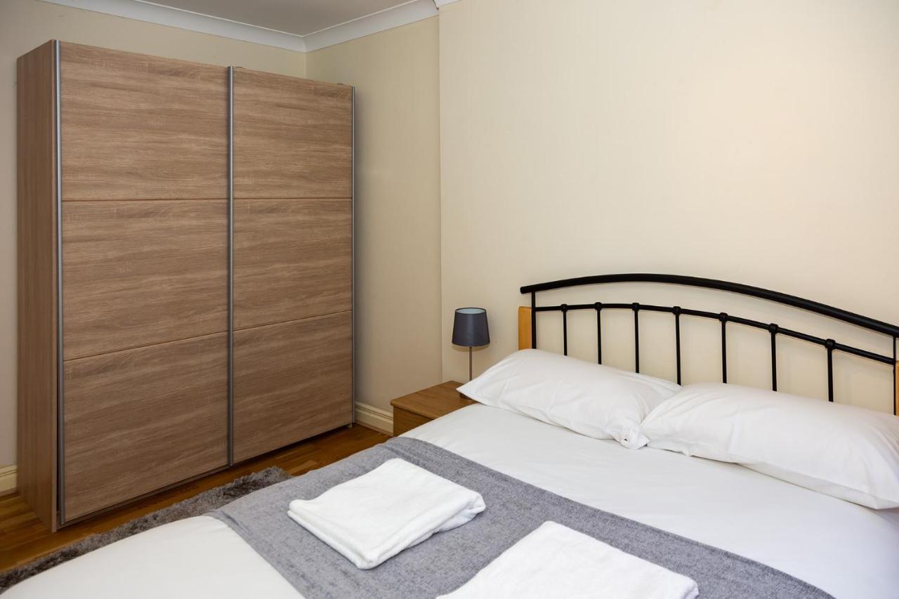 Alexander Apartments Newcastle Bagian luar foto